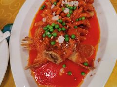 -石家饭店·百年老字号(灵岩山穹灵路店)