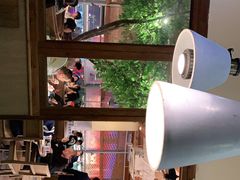 -蜜桃餐厅·伴山(湖滨商业街店)