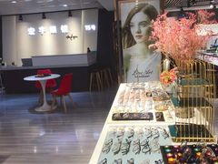 -宏宇眼镜蔡司依视路折扣店(兆佳眼镜城店)