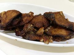 上海熏鱼-老正兴菜馆(福州路店)