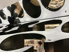 -涨巢·潮玩水疗局