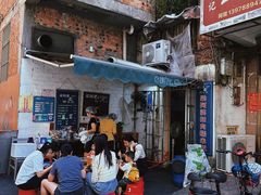 -梁阿婆廿年老牌扣肉糯米饭