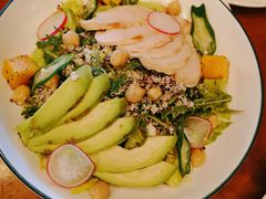 牛油果秋葵烧鸡沙拉-COMMUNE幻师(上邦百汇城店)