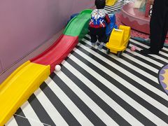 -快乐娃体能游乐园(冯村店)