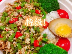三巴肉碎饭-發起人·肉骨茶(万象汇店)