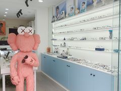 -一人多镜蔡司·依视路眼镜店(琉璃店)