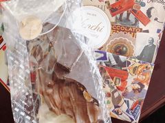 -VENCHI 闻绮(上海佛罗伦萨小镇店)