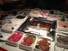 -海底捞火锅鲜切牛肉主题店(长寿路店)
