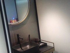 -粤塔H轻奢电竞酒店(海珠广州塔中山大学店)