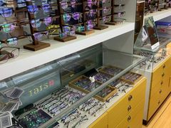 -广州宝岛眼镜武汉和光眼镜市场西区店