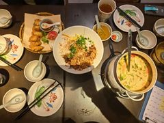 -大头虾越式风味餐厅(光明广场店)