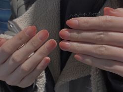 -Momo nail 日系美甲
