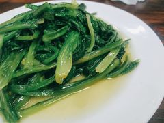 清炒油麦菜-清真·伊清阁餐厅