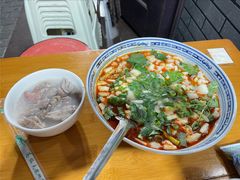-天发芽·何记葫芦头泡馍·传统小吃(报恩寺街店)
