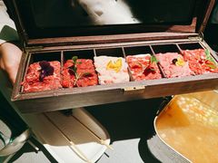 -左庭右院鲜牛肉火锅黑金店(陆家嘴中心店)