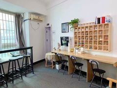 -两知·自习室(三峡广场总店)