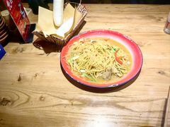 -先启半步颠小酒馆(万风新天地店)