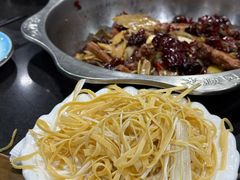 -龙顺园麻辣香锅(机场店)