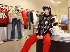 -URBAN REVIVO(七宝领展广场店)