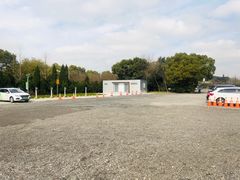 -上海佘山国家森林公园东门地面停车场