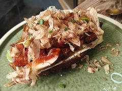 鳗鱼牛油果无花果全麦吐司-O'mills Sourdough Bakery&Bistro(永嘉路店)