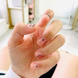 -Pink You美甲洗眉纹绣定制中心