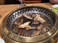 -汉江山料理级自助烤肉黑金冠(周口好吃城店)