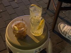 -毛毛虫酒吧