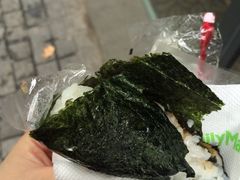 -全家便利店(襄阳南路店)