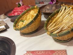 -喃喃椰·糟粕醋·椰子鸡火锅(七堡花园店)