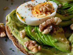 牛油果煮蛋吐司-RAC BAR(安福路店)