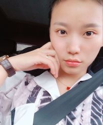 -花岐款式专研健康美甲沙龙