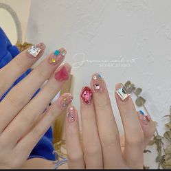 -IDO美甲美睫
