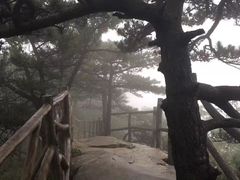 -罗田薄刀峰风景区