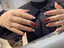 -UGIRL有个美甲