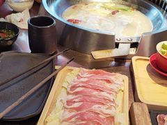 -辣伍鲜毛肚老火锅(元一店)
