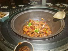-挂旗柴锅鸡(蚌山区嘉年华店)