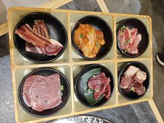 -匠牛亭·锅物烧肉放题自助(昆百大·泰业城店)