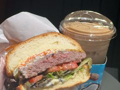 柠香蟹籽牛肉汉堡-JPG canteen(广州寺右公馆店)