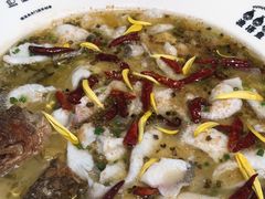 -渔语鱼酸菜鱼新川菜(来福士店)