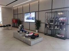 -上海宝诚尊悦宝马4S店(静安店)