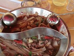 -大众跷脚牛肉馆·非遗传承单位(峨眉山店)