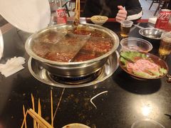-邓莽子老火锅(中兴路总店)