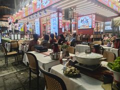 -刘姐啤酒鱼民族演艺餐厅(西街总店)