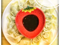 -阿姨来了月嫂服务中心(徐汇店)