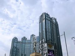 -影汇之星8字形摩天轮
