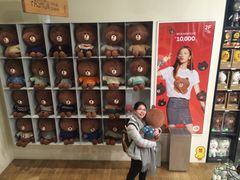 -LINE FRIENDS Garosu-gil Flagship Store