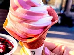 莓好时光草莓双旋圣代-肯德基(中州一店)