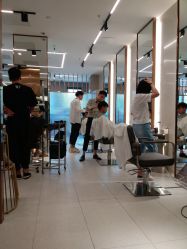 -简法造型·品牌形象店