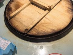 -鱼窝棚柴火铁锅炖(富山屯店)